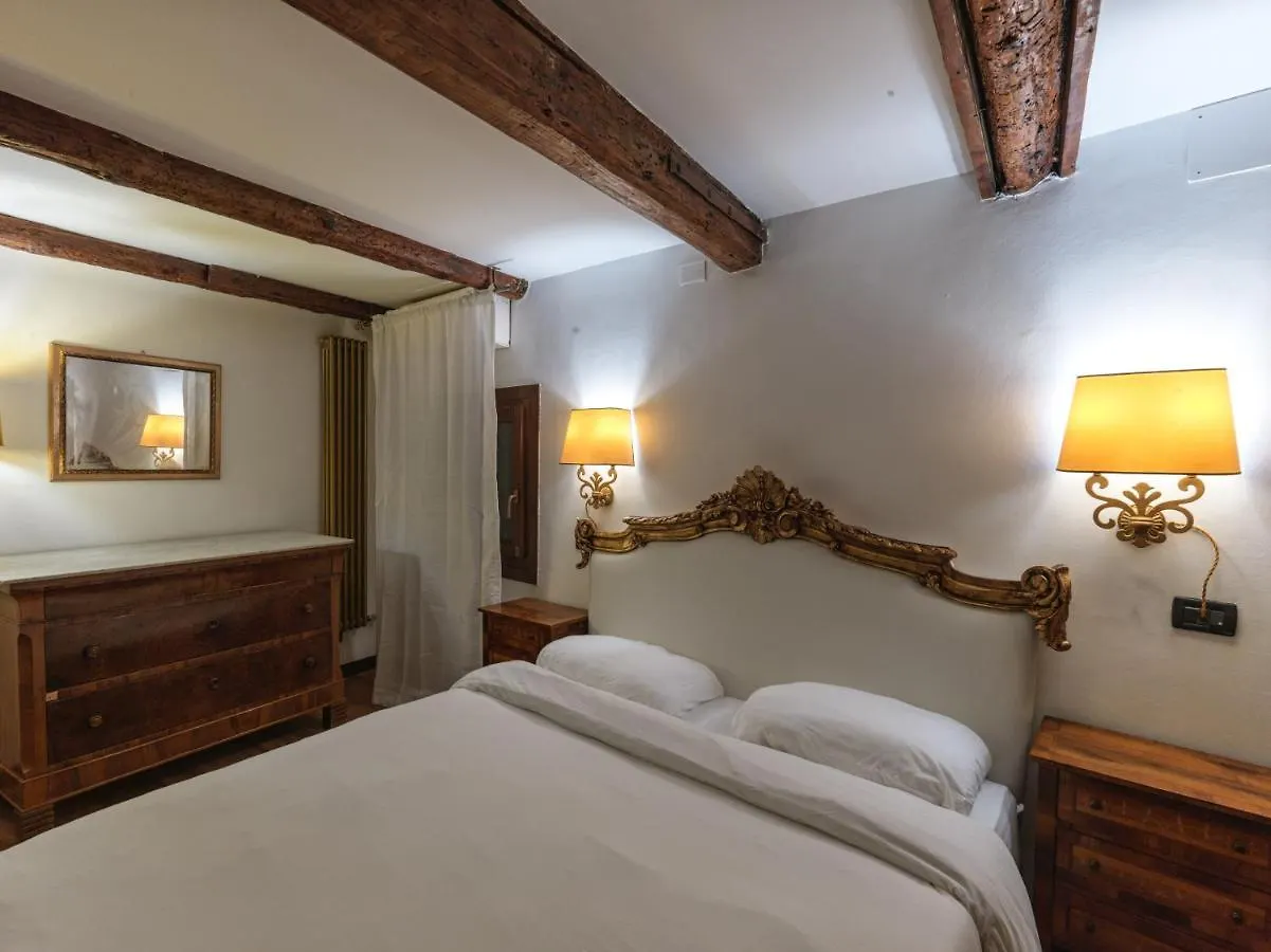 Lalux Venezia Apartment 0*, Venice Italy